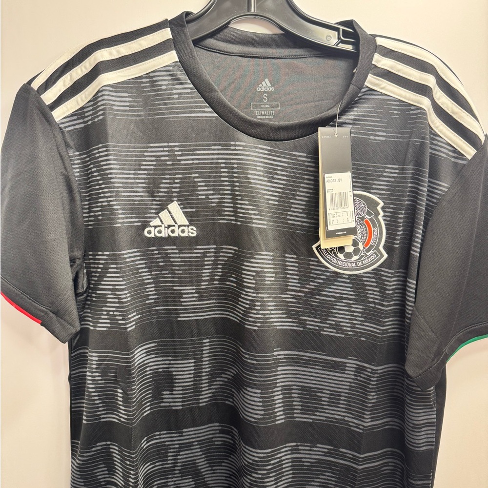 Adidas Black and White Soccer Jersey MEXICO 2019 size LARGE